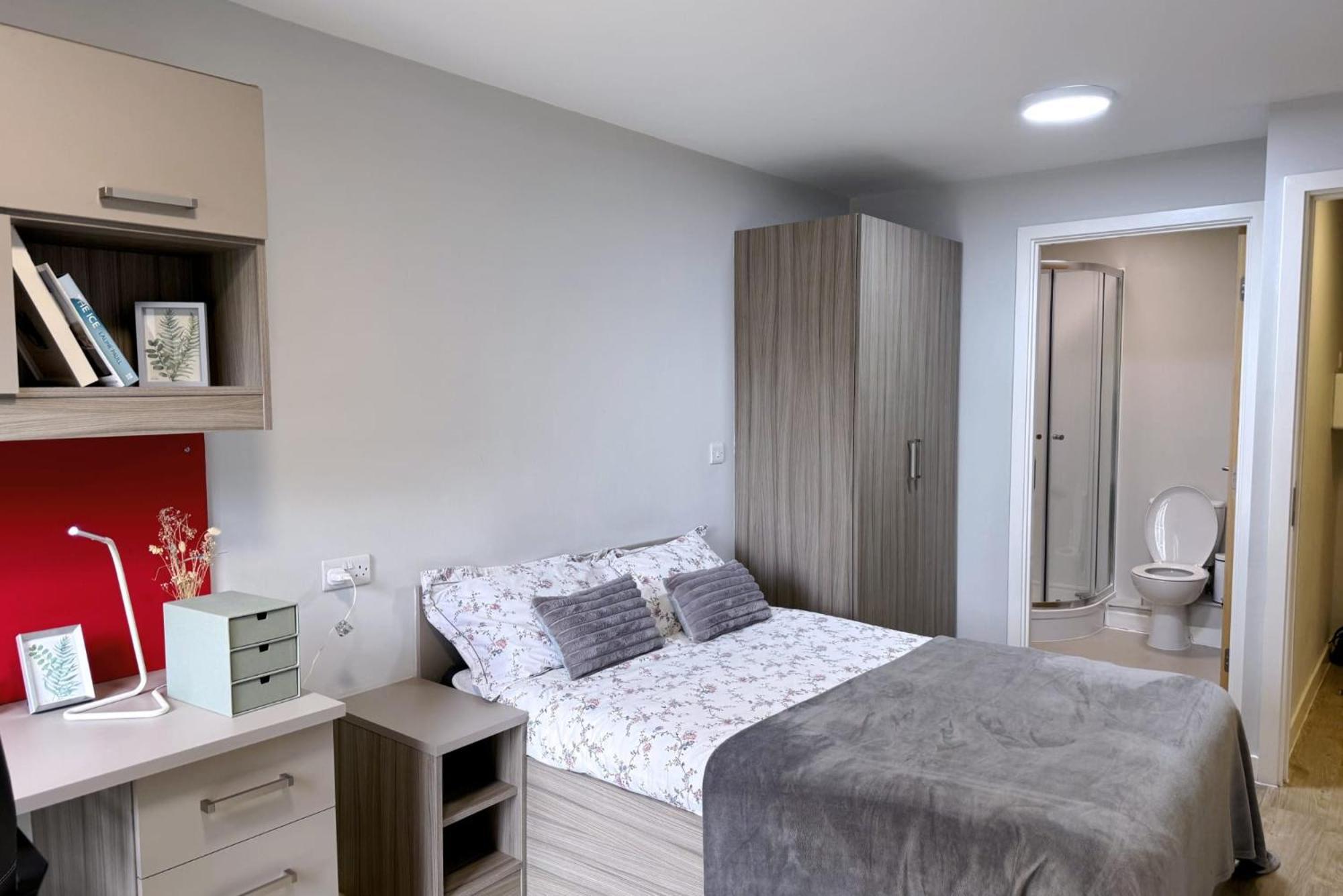 Bright And Modern And At Manor Park Court Апартаменты